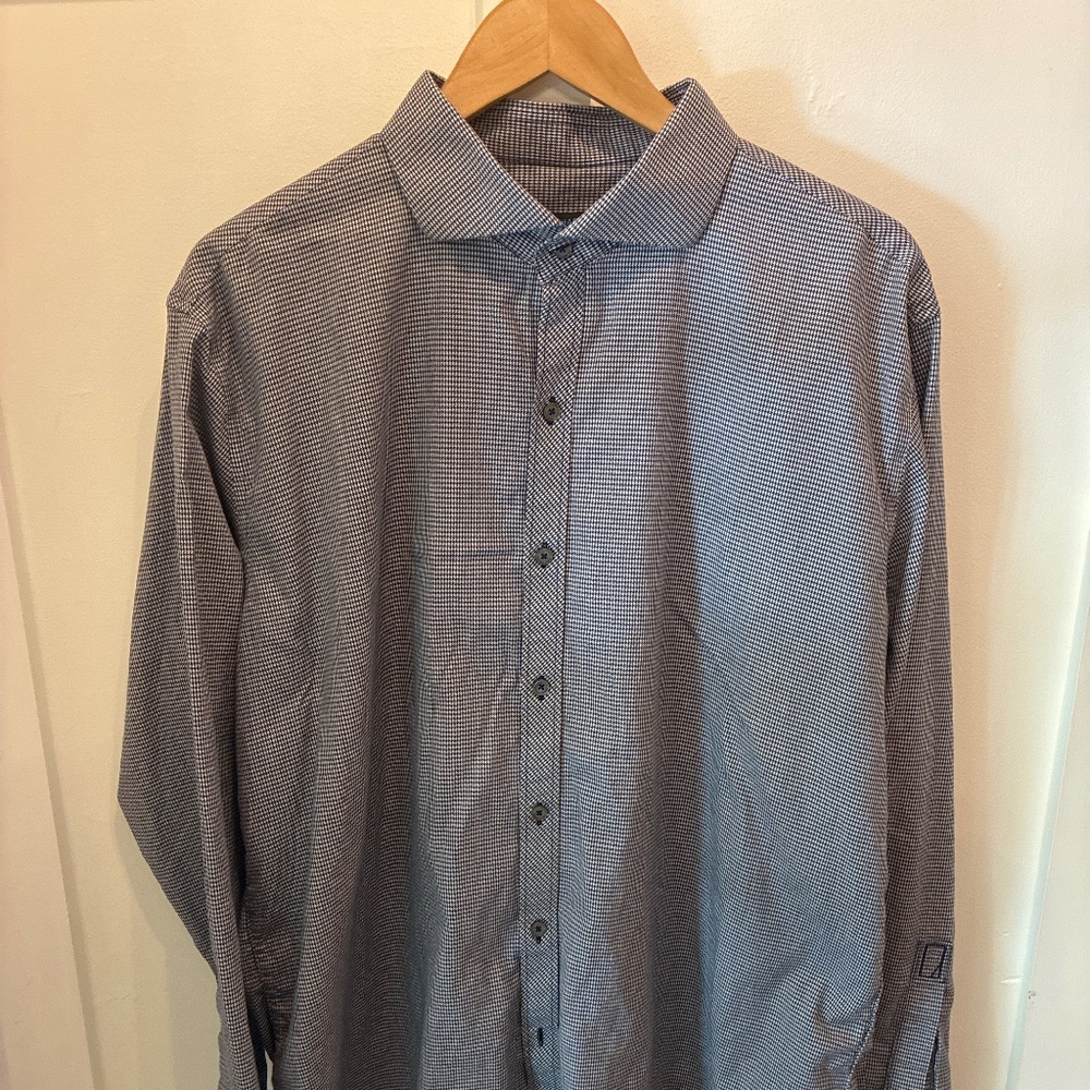 Zachary Prell men’s button down shirt